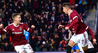 SESTŘIH: Sparta - Baník 2:1. Všechny góly hlavou, šlágr rozhodl Wiesner