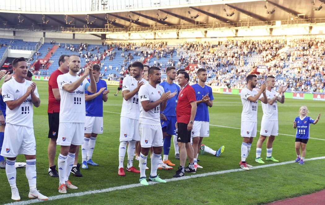 Děkovačka Ostravanů po výhře nad Jabloncem