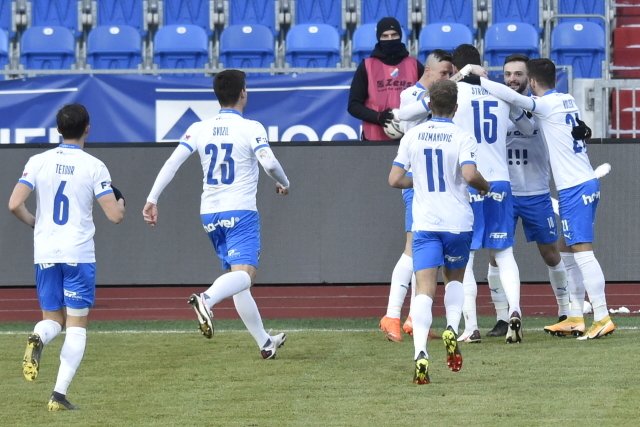 Fotbalisté Baníku oslavují vstřelenou branku do sítě Liberce