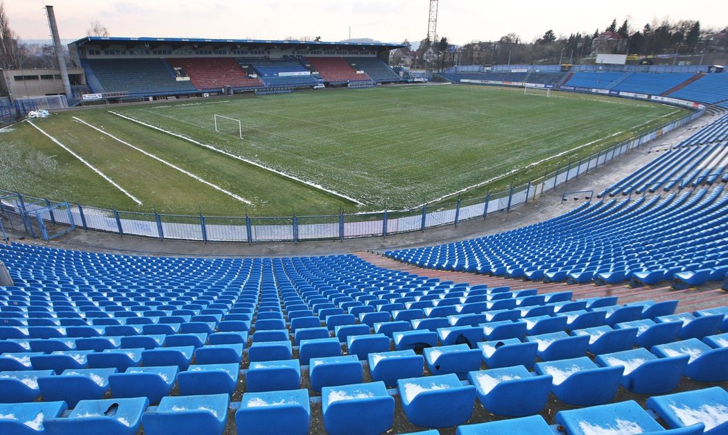 Sedačky ze stadionu Bazaly pomohou. Ostrava výtěžek z jejich dražby pošle do dětských domovů