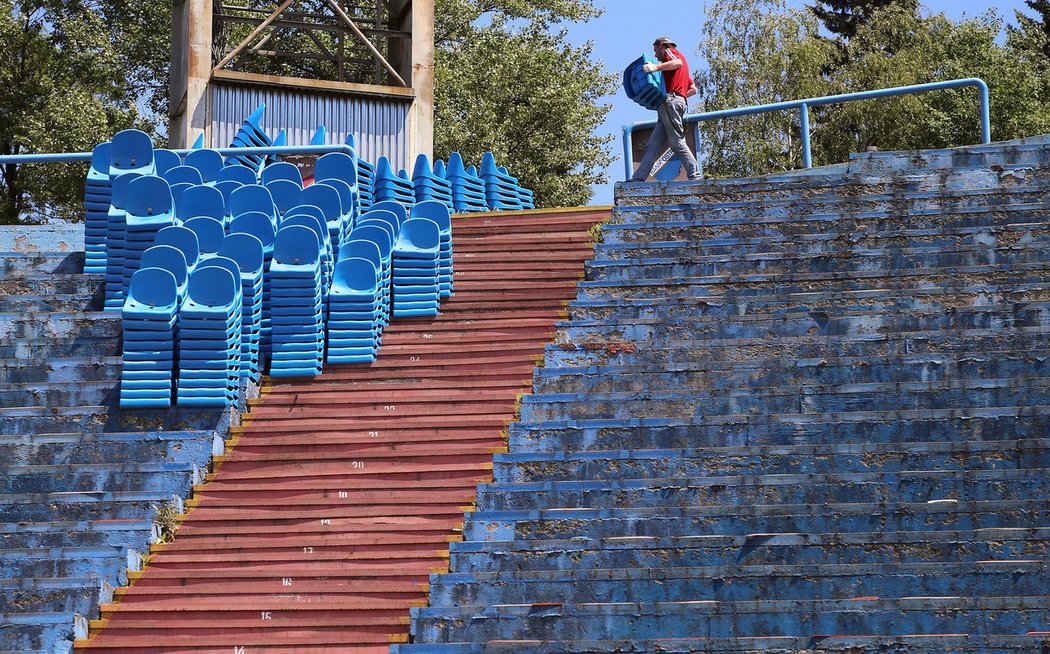 Sedačky ze stadionu Bazaly pomohou. Ostrava výtěžek z jejich dražby pošle do dětských domovů