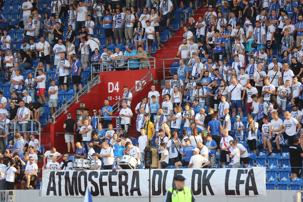 Fanoušci Baníku vyjádřili v průběhu zápasu se Slováckem nesouhlas verdikty disciplinární komise