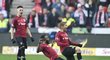 Srdjan Plavšič, Guélor Kanga a Martin Frýdek se radují z gólu v derby proti Slavii