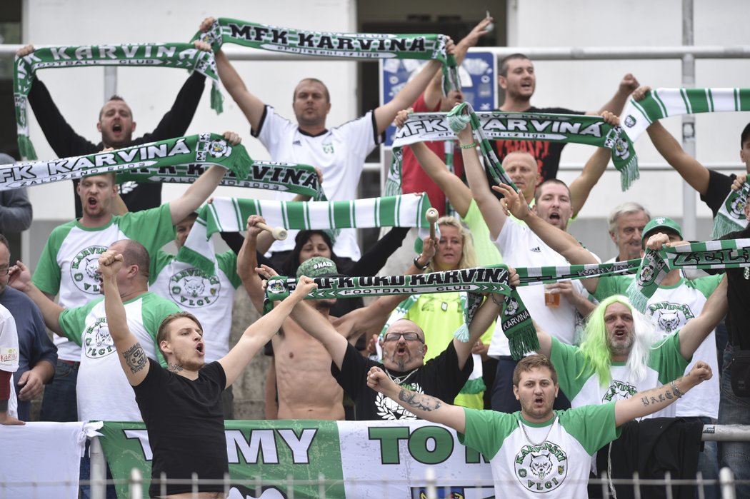 Fanoušci Karviné přijeli svůj tým podpořit do Brna k zápasu proti Opavě