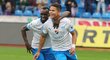 Ewerton a Abdullahi Tanko slaví první gól Baníku proti Zlínu