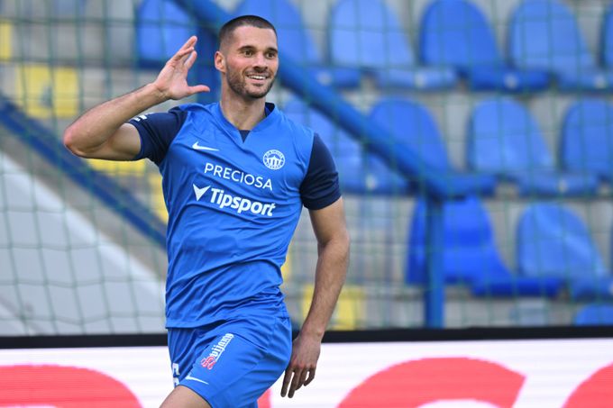 Místo Slavie zamířil do Nizozemska, teď se má vracet. Které kluby chtějí Kulenoviče? Místo Slavie zamířil do Nizozemska, teď se má vracet. Které kluby chtějí Kulenoviče?
