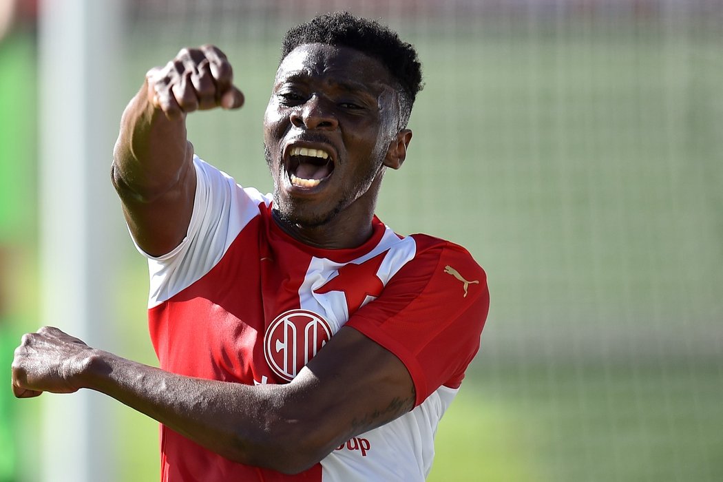 Slavia se v Liberci prosadila po standardní situaci, na zadní tyči akci dohrál Ibrahim Traoré