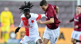 Pomalost středu Sparty bije do očí, Slavia je jiný svět. Poznara nechápu