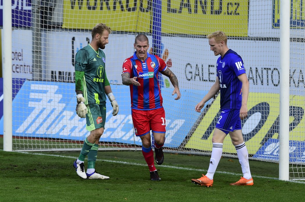 Plzeňský Zdeněk Ondrášek po gólu na 1:1