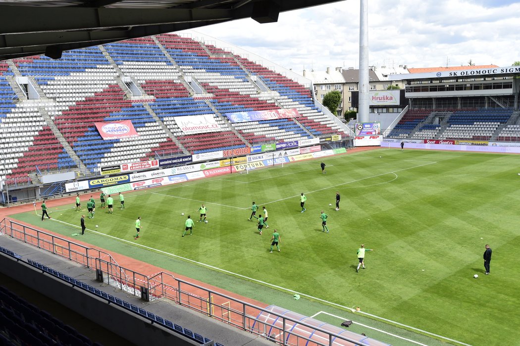 Rozcvička před utkáním Olomouc - Příbram