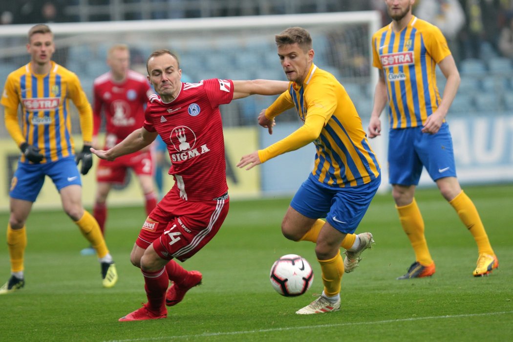 Opava porazila Olomouc 2:1