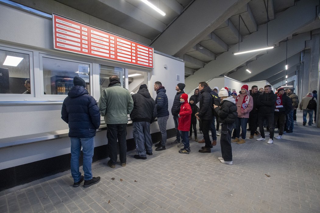 Pardubice zápasem se Slavií otevřely nový stadion