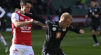 SESTŘIH: Pardubice – Hradec 0:0. Derby bez vítěze, Jeřábek vyloučen