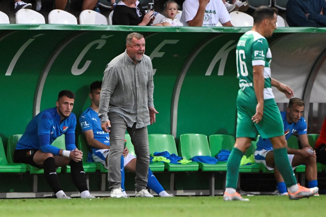 Emotivní trenér Pavel Vrba při zápase s Bohemians