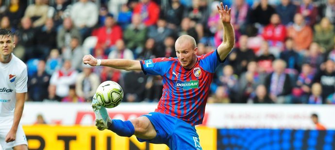Michael Krmenčík dává gól proti Baníku Ostrava a zvyšuje vedení Plzně na 2:0