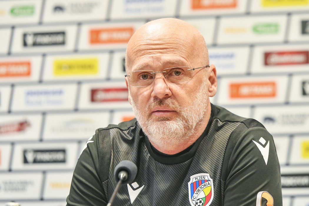 Trenér Plzně Michal Bílek na tiskové konferenci před sezonou