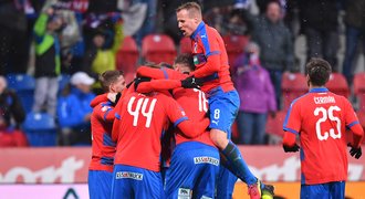 SESTŘIH: Plzeň - Karviná 2:1. Výhru zařídila Procházkova paráda