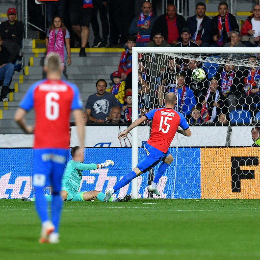 Michael Krmenčík posílá Plzeň do vedení v zápase se Spartou