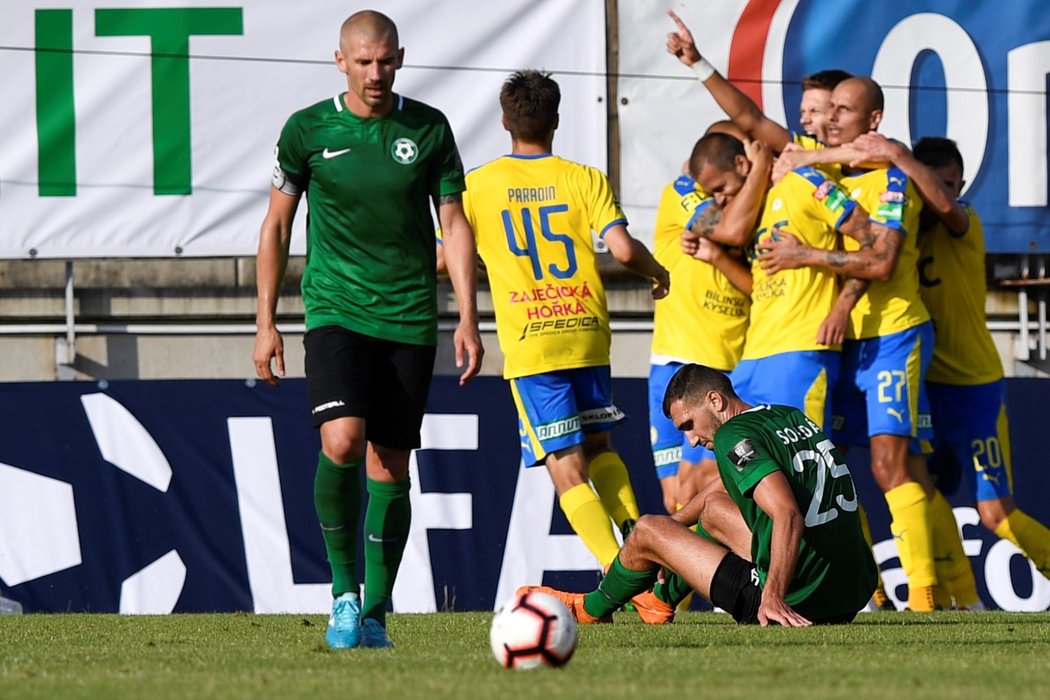 Fotbalisté Teplice se radují z gólu v zápase v Příbrami