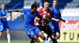 Baník rozdrtil Třinec 8:0. Za Liberec dvakrát pálil Mosquera, jednou Júsuf