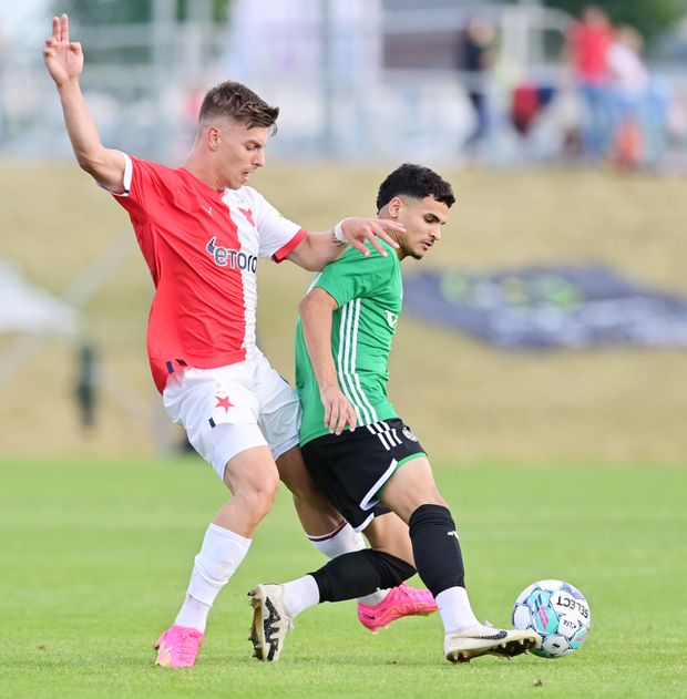 Michal Tomič v dresu Slavie proti Maccabi Haifa Michal Tomič v dresu Slavie proti Maccabi Haifa