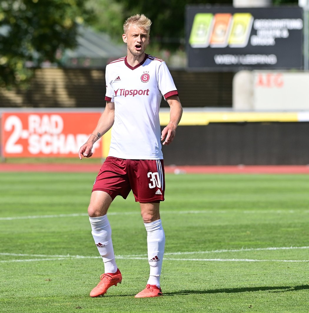 Jaroslav Zelený v generálce proti Paksi zaujal svým pokusem o lob