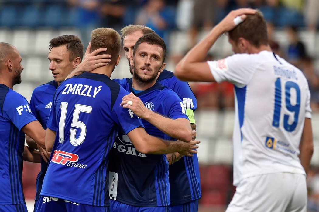 Radost fotbalistů Olomouce z branky proti Liberci