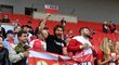 Fanoušci Slavie, kteří se dostali na stadion, se radují ze zisku titulu