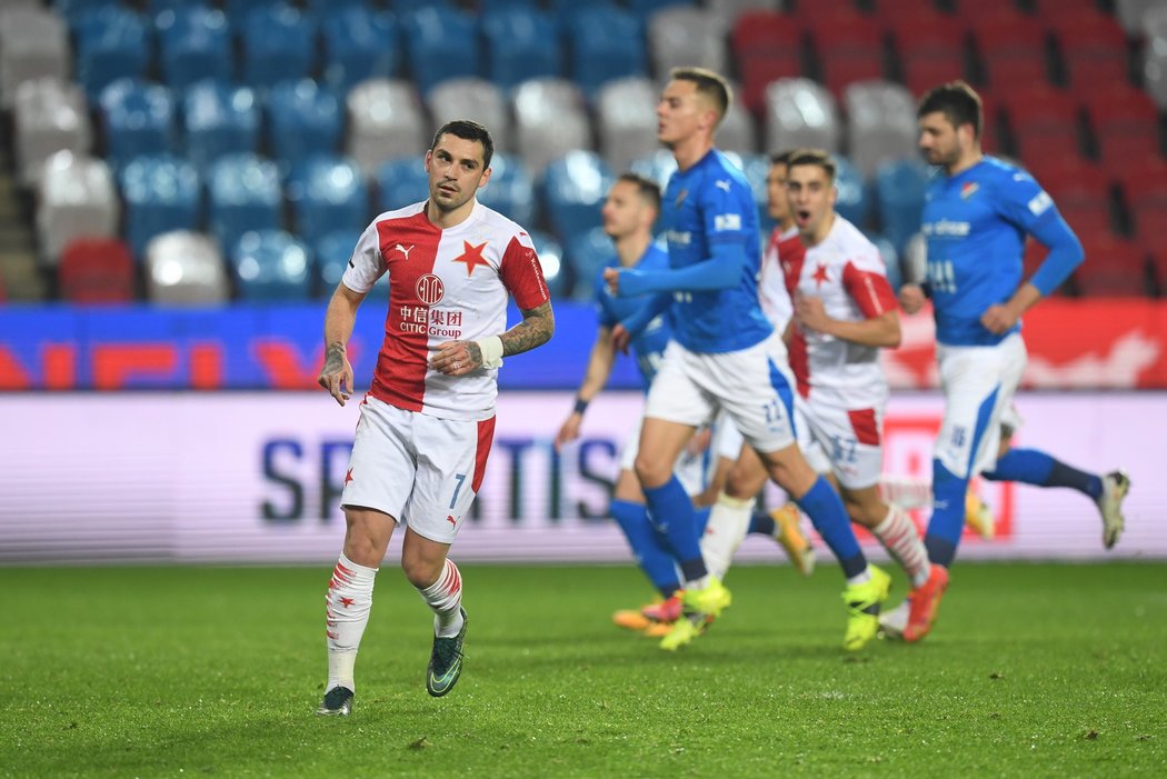 Nicolae Stanciu zvýšil z penalty na 2:0