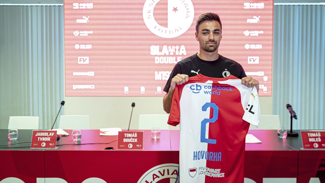 David Hovorka přestoupil do Slavie