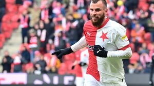 ONLINE + VIDEO: Slavia - Jablonec 1:0. Jurečkův druhý gól zrušil VAR
