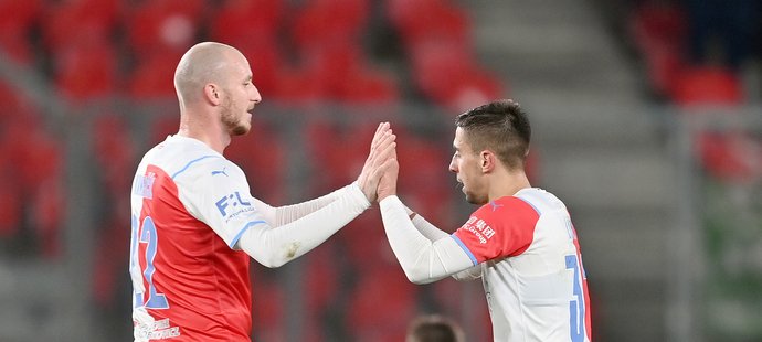 Spolupráce Michaela Krmenčíka s Ondřejem Lingrem přinesla čtvrtý gól Slavie
