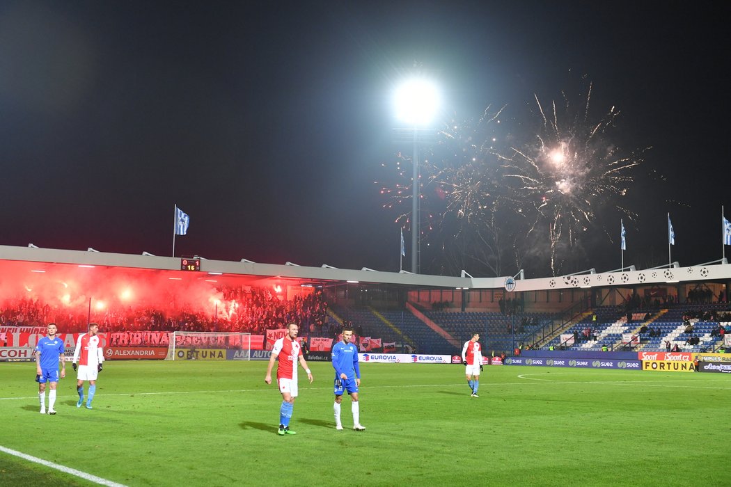 Pyroshow na stadionu U Nisy