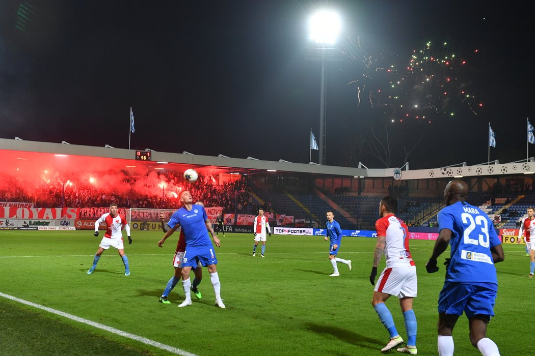 Pyroshow na stadionu U Nisy