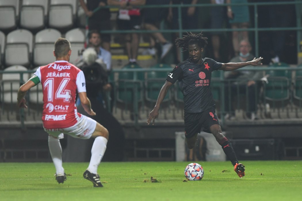 Peter Olayinka se poprvé od března vrátil do základní sestavy Slavie