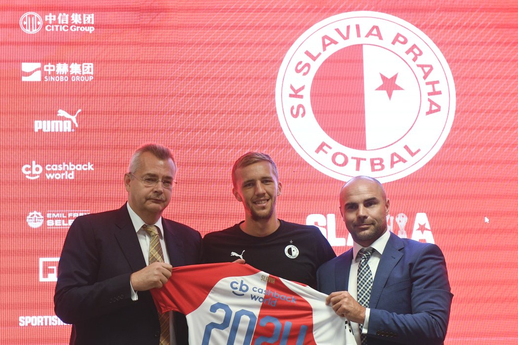 Slavia podepsala s Tomášem Součkem novou lukrativní smlouvu na 5 let