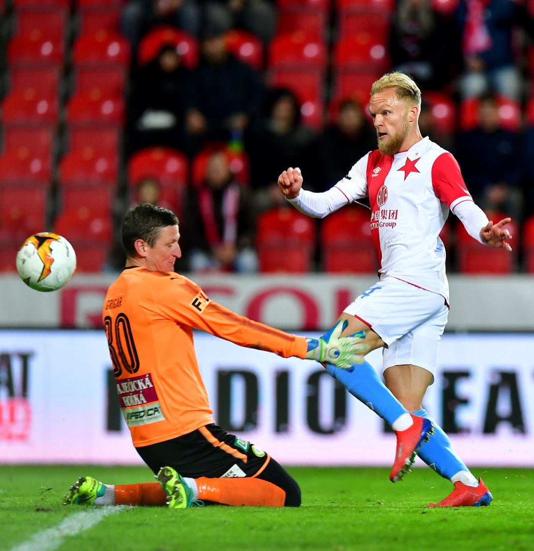 Mick van Buren si při gólu na 2:0 poradil s několika protihráči a fantasticky zakončil