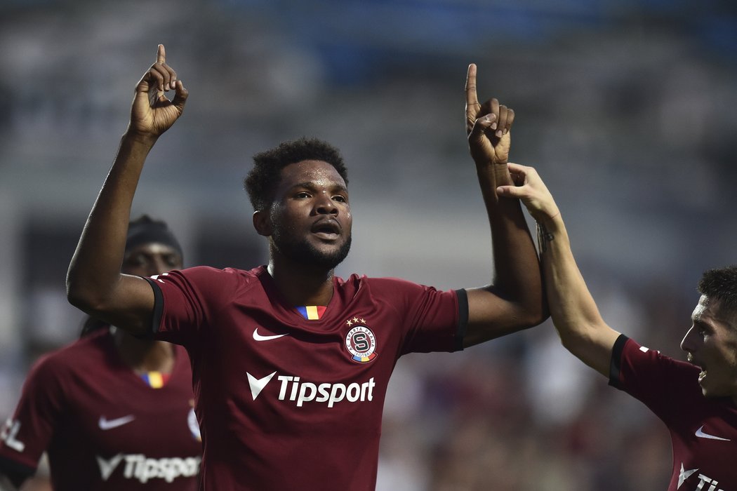 Benjamin Tetteh vyrovnával za Spartu na 2:2. Hned vzápětí ale Letenští znovu prohrávali.