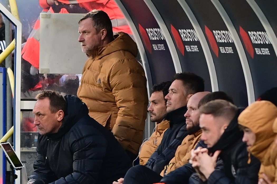 Pavel Vrba na sparťanské střídačce