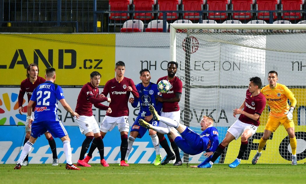 Sparta prohrála v lize potřetí v řadě, tentokrát v Olomouci 0:1