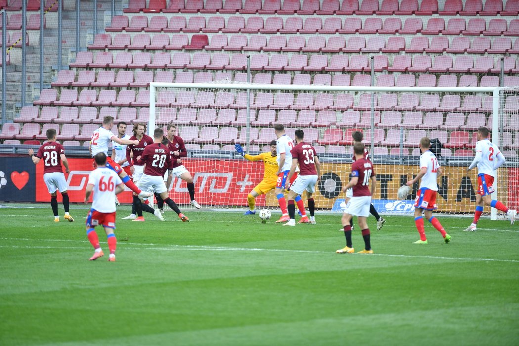 Jakub Brabec posílá Plzeň do vedení v dohrávce na Spartě