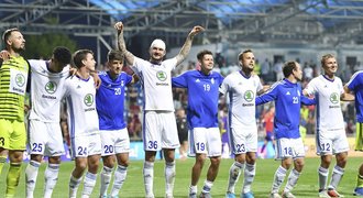 SESTŘIHY: Šílený šlágr Boleslav - Sparta, Slavia v čele, Plzeň bez bodu