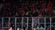 Fotbalisté Sparty před svými fanoušky po prohraném zápase v Plzni