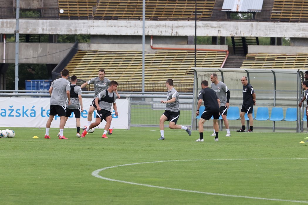 Fotbalisté Sparty zahájili na Strahově přípravu na novou sezonu