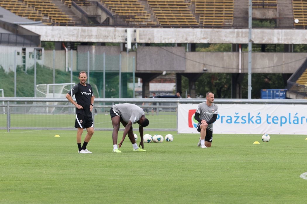 Fotbalisté Sparty zahájili na Strahově přípravu na novou sezonu