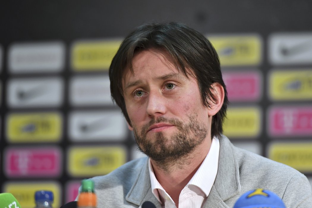 Tomáš Rosický promluvil na tiskové konferenci poprvé jako sportovní ředitel Sparty