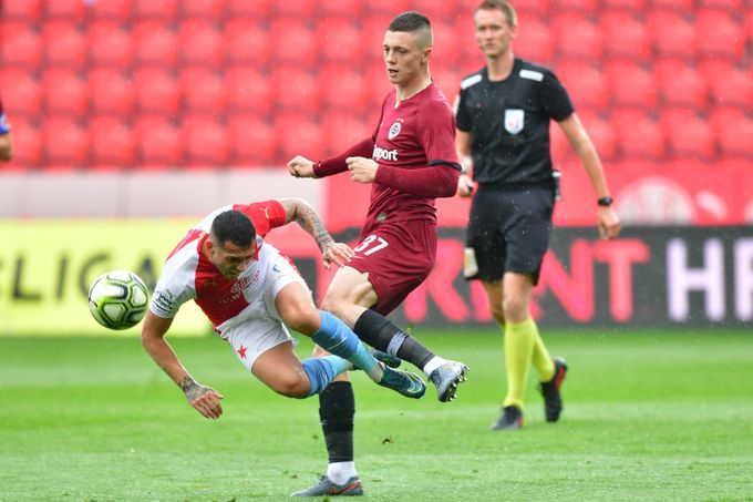 Komise: Krejčí měl být v derby vyloučen. Chyboval i sudí Lerch Komise: Krejčí měl být v derby vyloučen. Chyboval i sudí Lerch