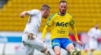 SESTŘIH: Teplice - Slovácko 0:0. Domácí dohrávali bez vyloučeného Hyčky