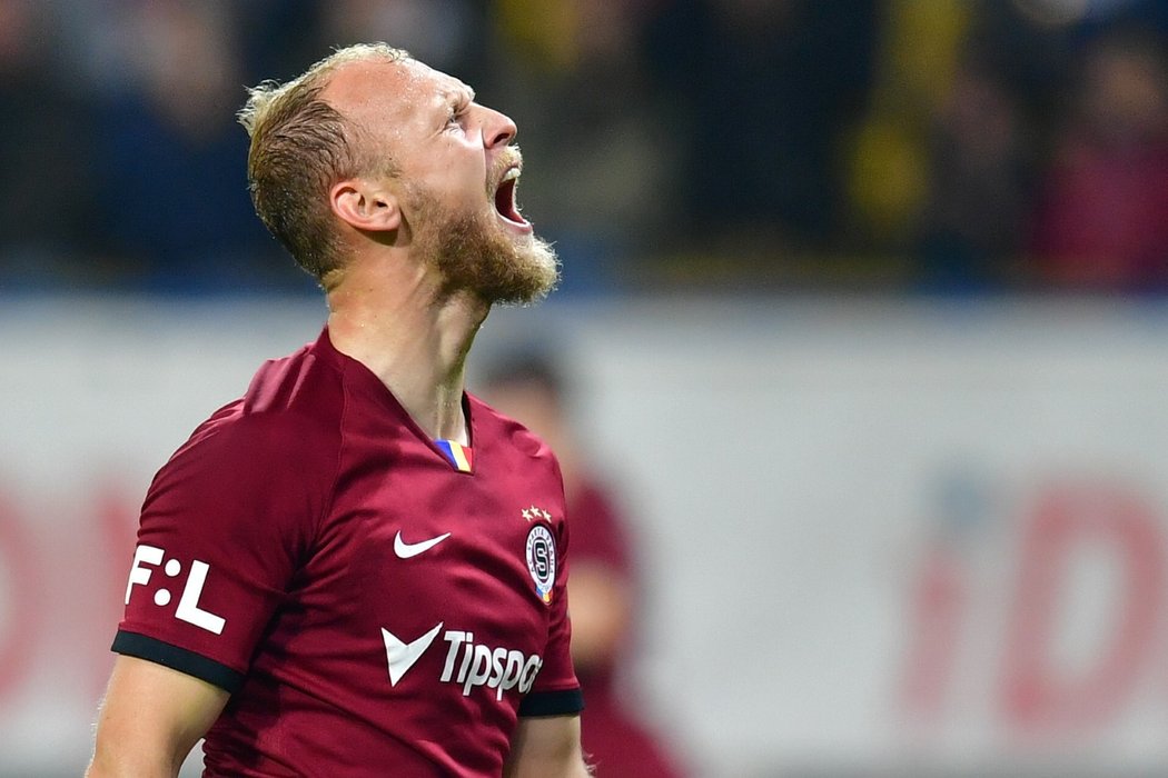 Turecký stoper Semih Kaya v dresu Sparty