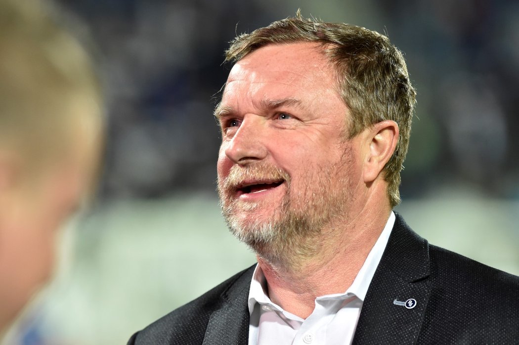 Trenér Plzně Pavel Vrba během utkání na Slovácku